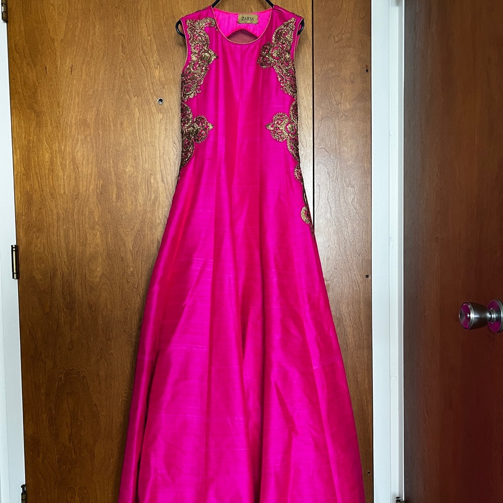 Hot Pink Pakistani Indian Desi Wedding Gown Outfit fits Size 6 to 8 Size Medium